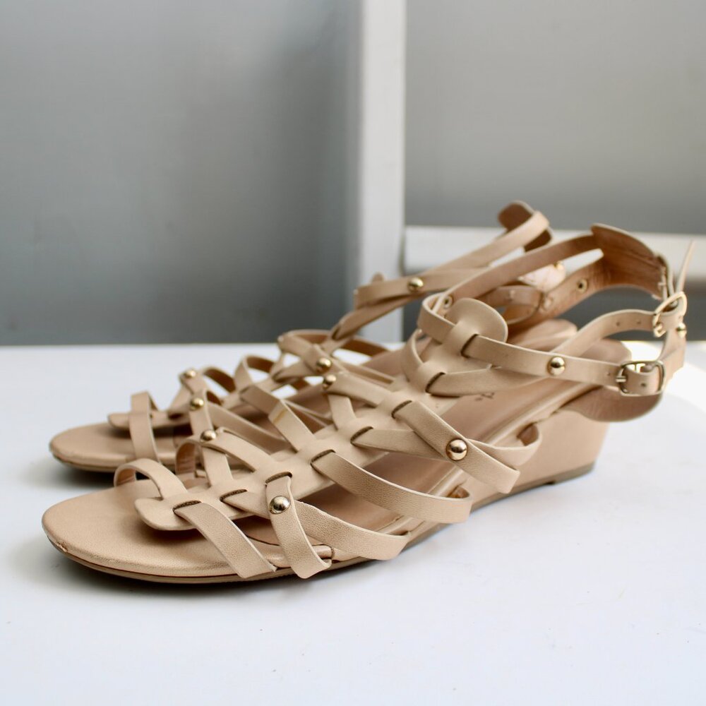 Cityclassified Women's Cream Faux Leather Gladiator Strappy Wedge Sandals SZ 8.5 - Picture 3 of 5